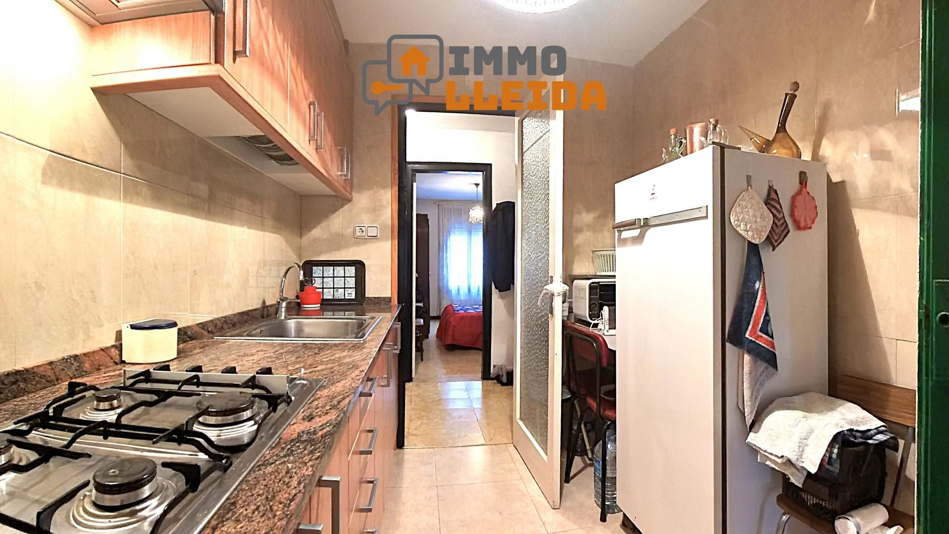 Vista exterior de Pis en venda en Balaguer amb Traster, Moblat i Forn