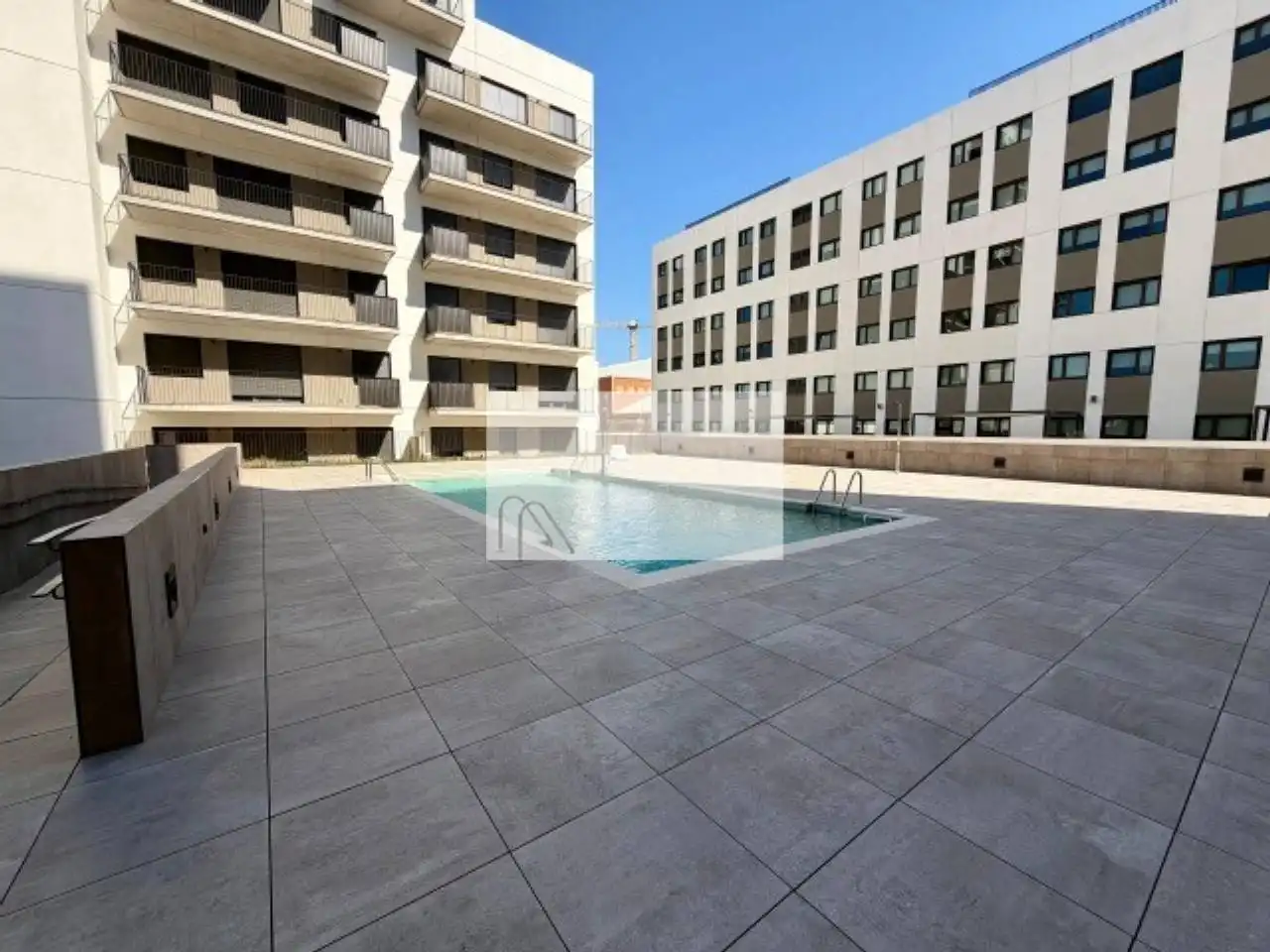 Piscina de Pis de lloguer en Terrassa amb Aire condicionat, Calefacció i Parquet