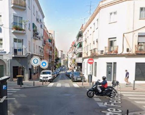 Photo 2 of Building for sale in Quintana,  Madrid Capital