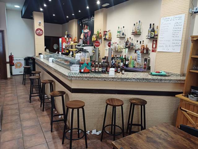 Local comercial en Alquiler en Santa Isabel