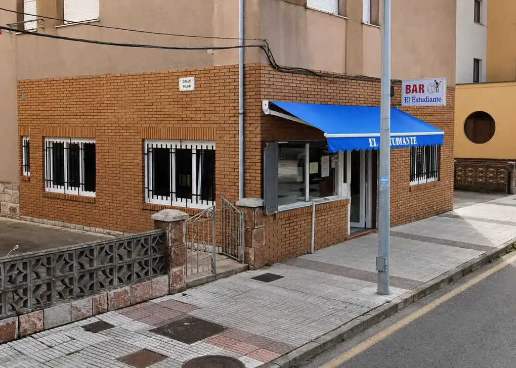 Geschaftsraum zum Verkauf in Llanes