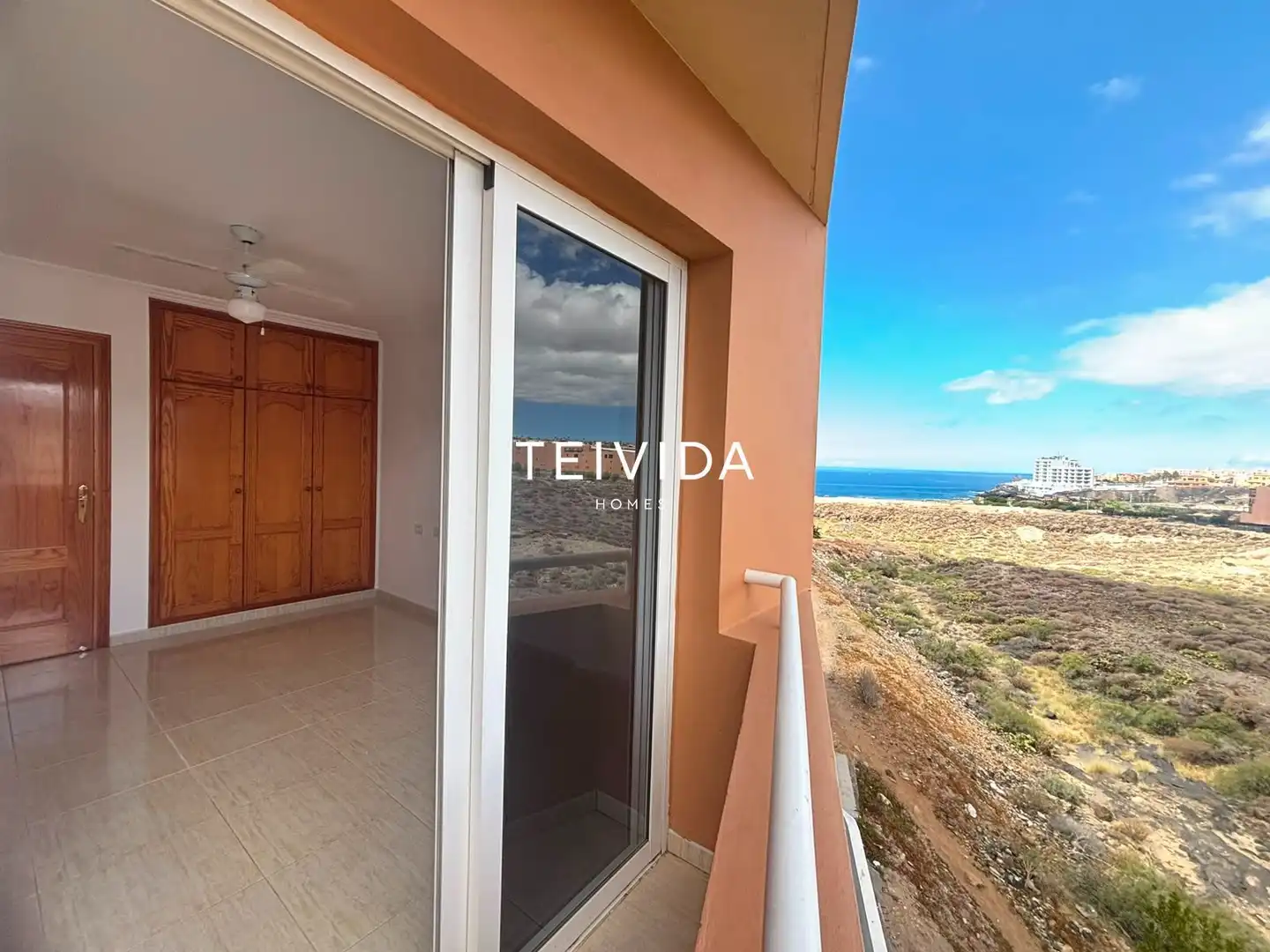 Habitación de Piso de alquiler en San Miguel de Abona con Terraza y Amueblado