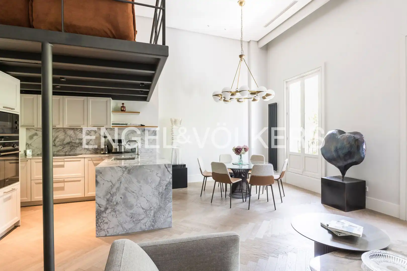 Dining room of Flat for sale in Madrid  with Air Conditioner, Heating and Storage room