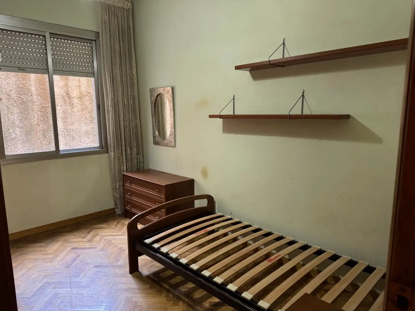 Habitación de Piso en venta en Barcelona con Aire acondicionado, Calefacción y Horno