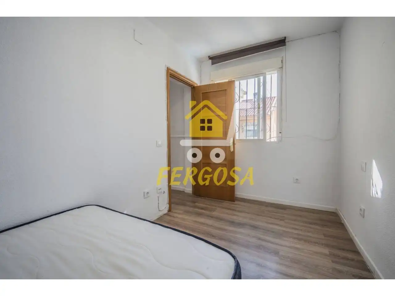 Dormitori de Casa adosada en venda en Las Ventas de Retamosa amb Jardí privat, Terrassa i Piscina