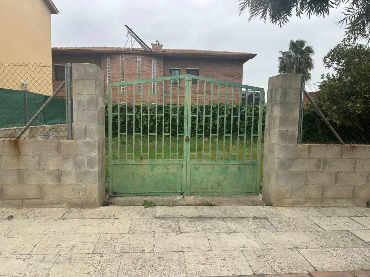 Vista exterior de Terreny industrial en venda en Vilanova i la Geltrú
