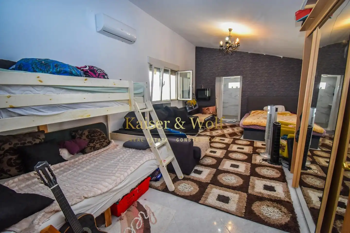 Habitación de Finca rústica en venta en Crevillent con Jardín privado, Terraza y Piscina