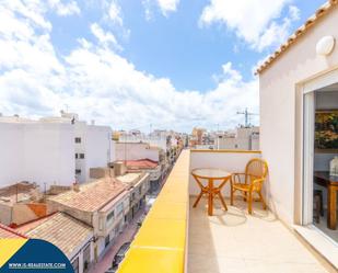 Vista exterior de Estudi en venda en Torrevieja amb Terrassa, Moblat i Balcó