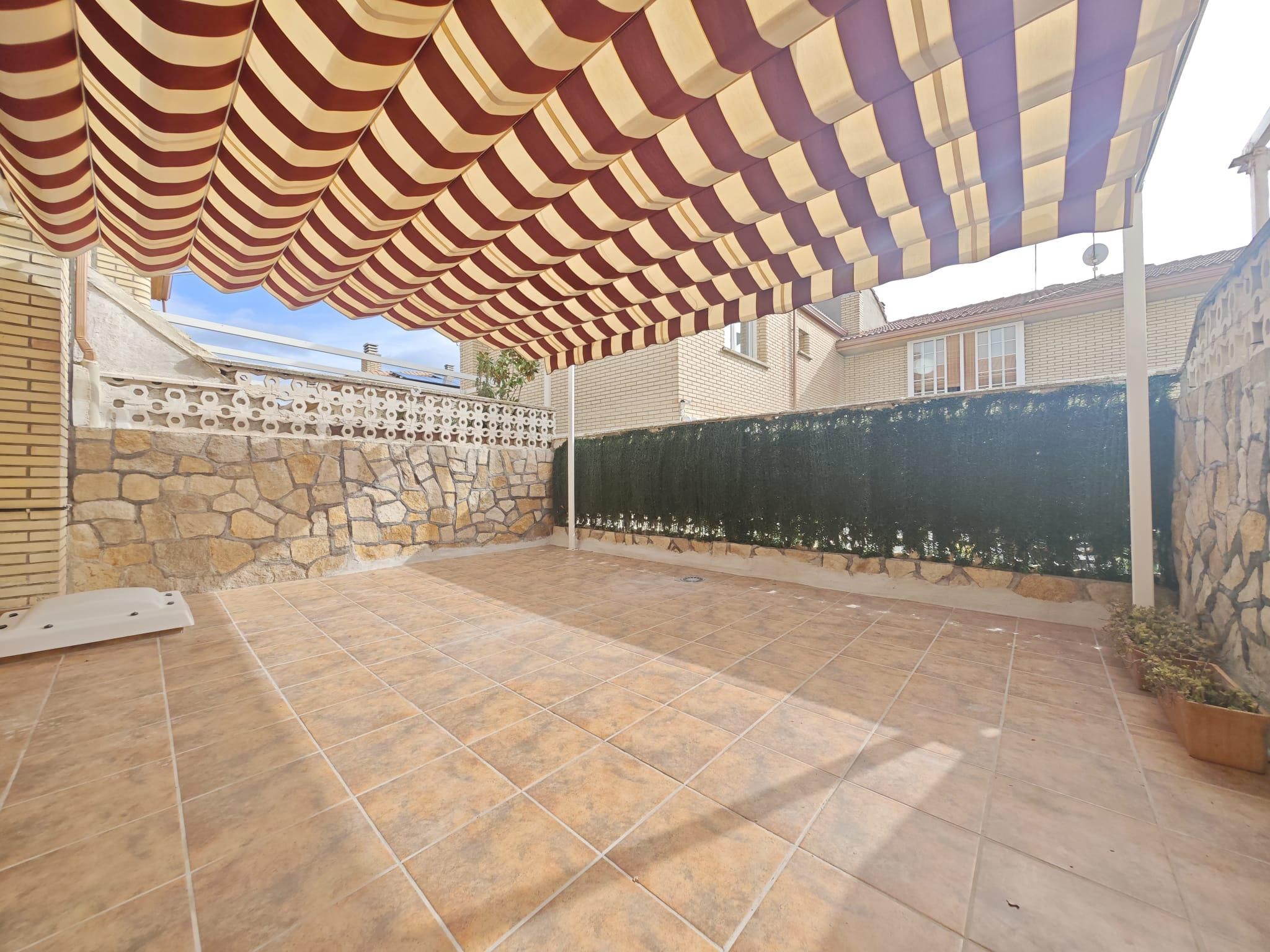 Terrassa de Casa adosada de lloguer en Boadilla del Monte amb Aire condicionat, Calefacció i Jardí privat