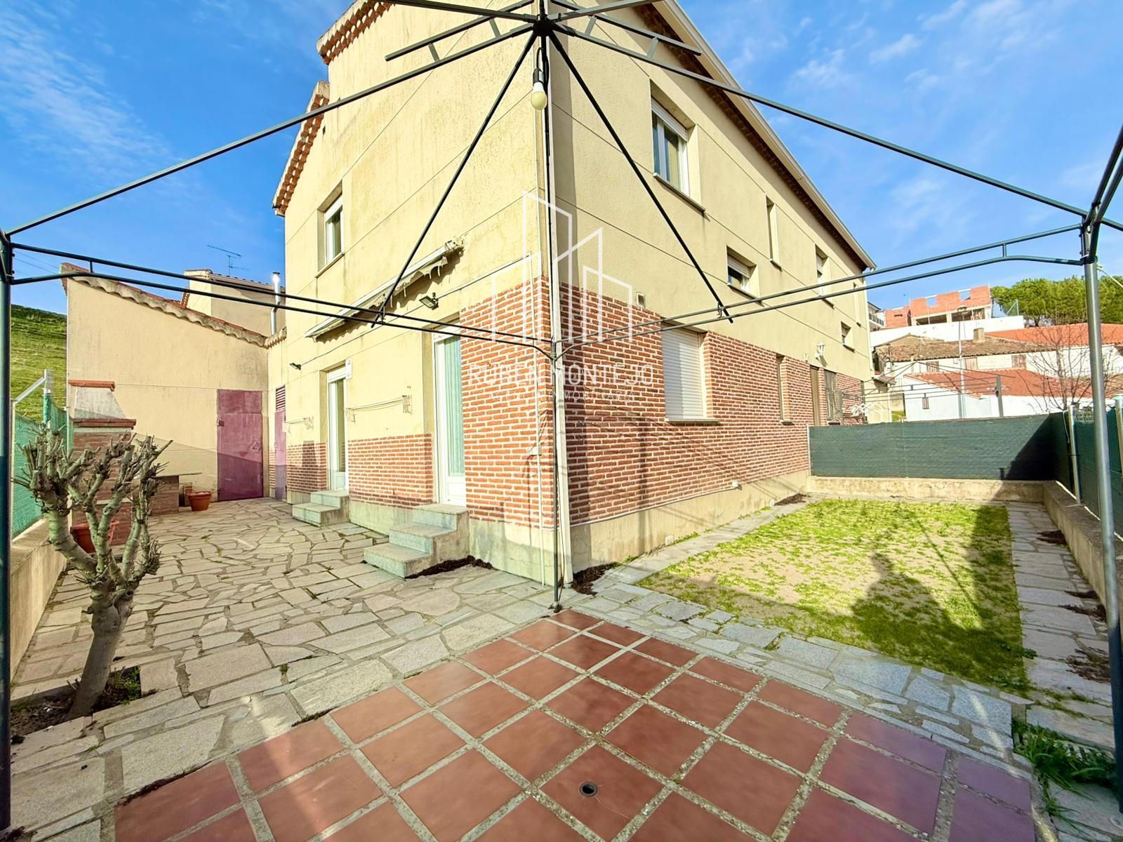 Single-family semi-detached for sale in Las Vegas, Matilla de los Caños del Río