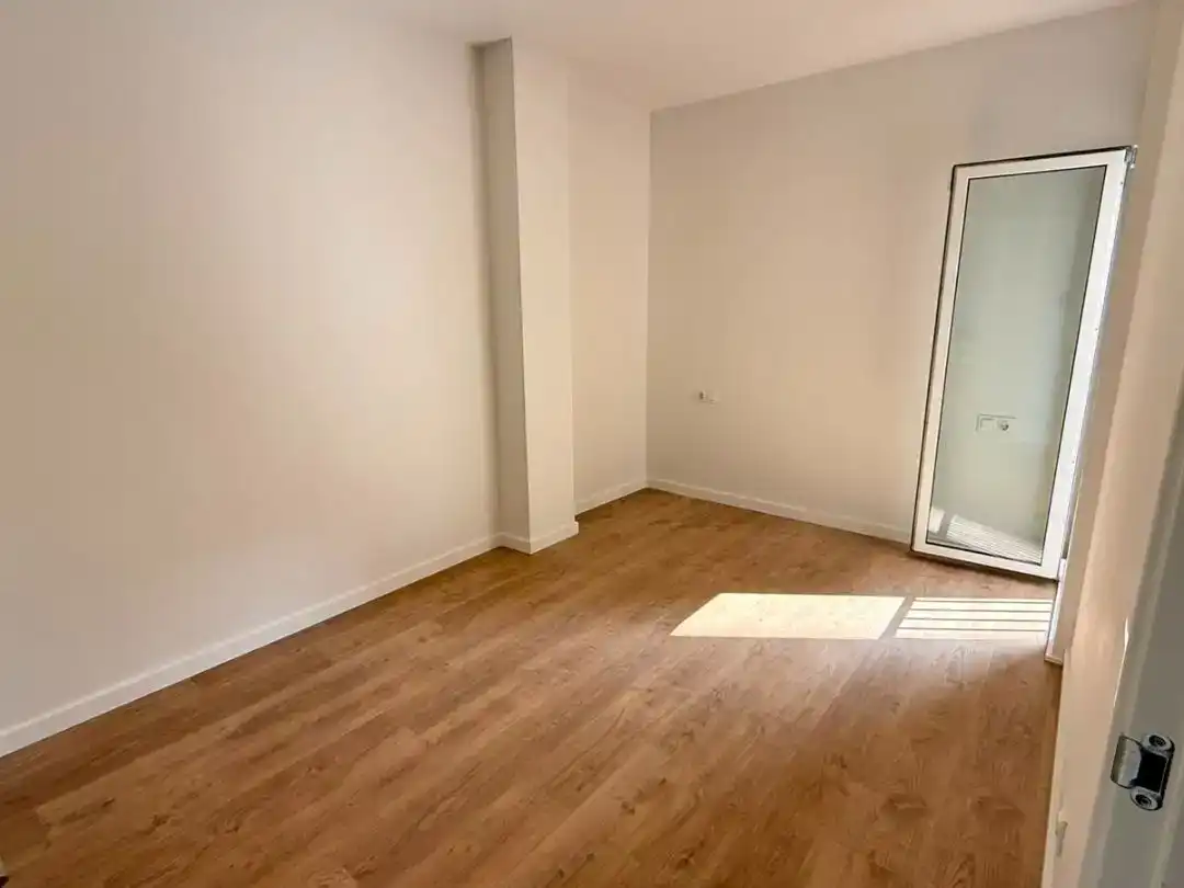 Bedroom of Flat for sale in  Barcelona Capital