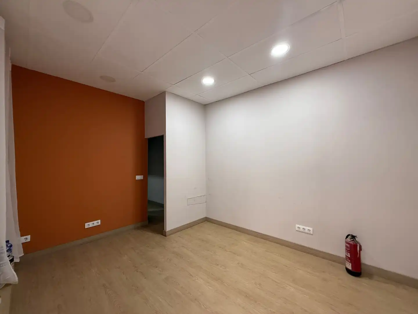 Local comercial en venda a Bellvitge - El Gornal - Granvia LH, imagen 2