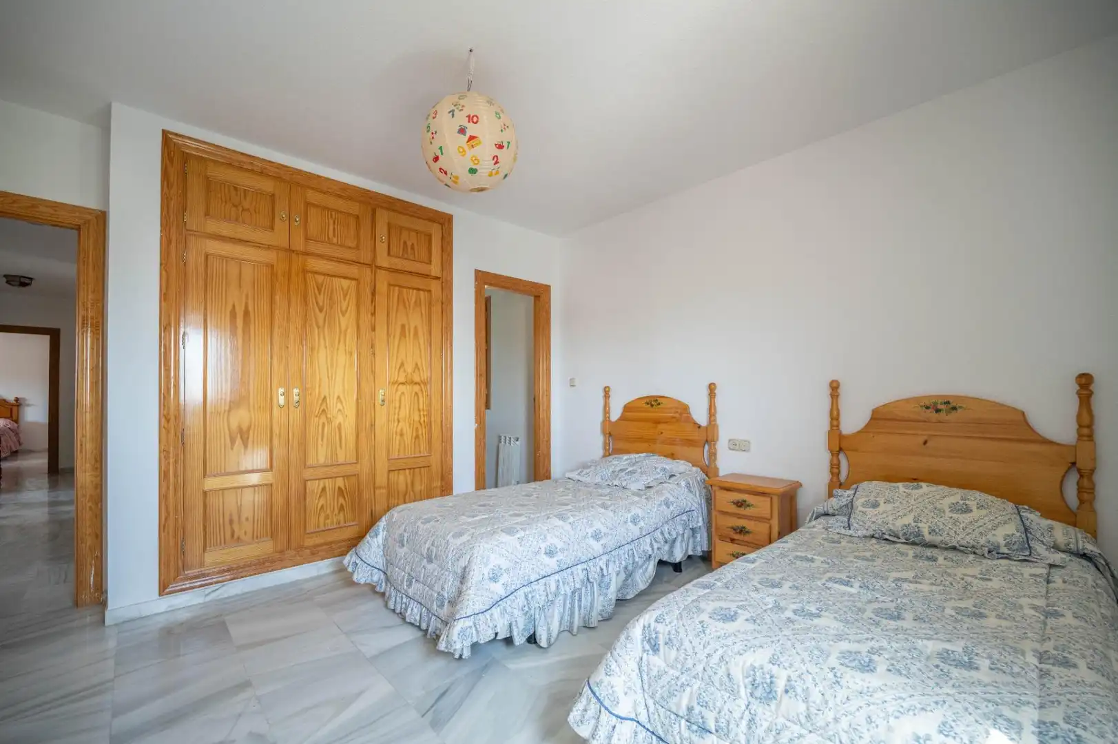 Habitación de Casa o chalet en venta en Las Gabias con Calefacción, Jardín privado y Terraza