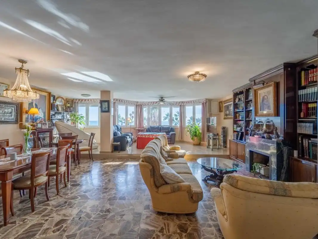Living room of Flat for sale in Málaga  with Air Conditioner, Heating and Furnished