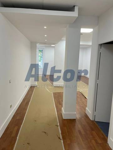 Oficina en Alquiler en DE SALUSTIANO OLÓZAGA en Recoletos