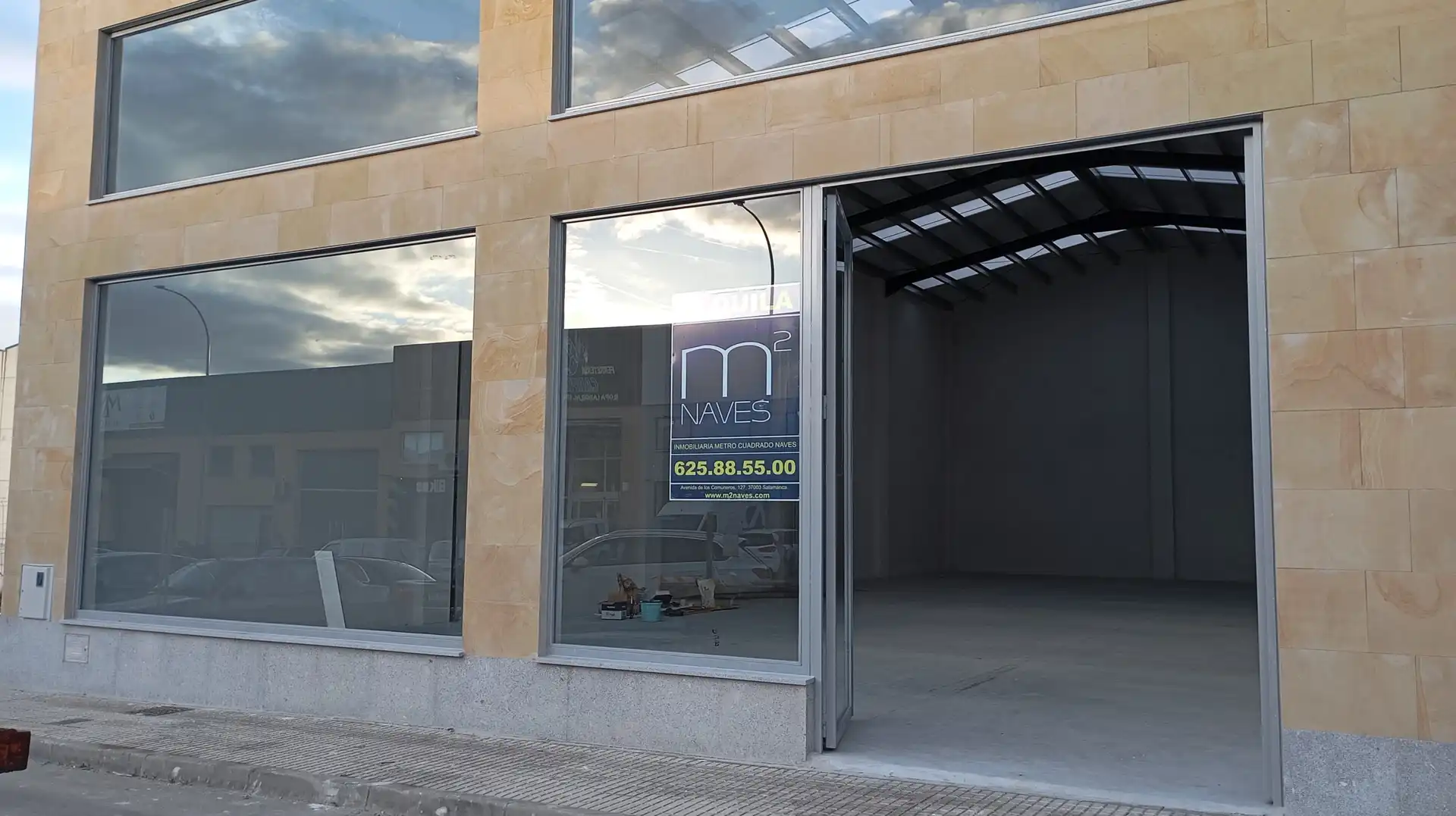 Fabrikhallen zur Miete in Avenida Fuentesaúco, 86, Villares de la Reina