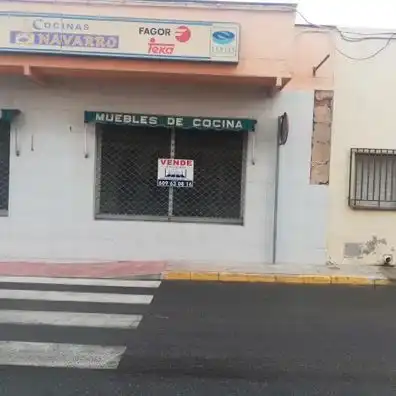Local commercial à vendre à Mora