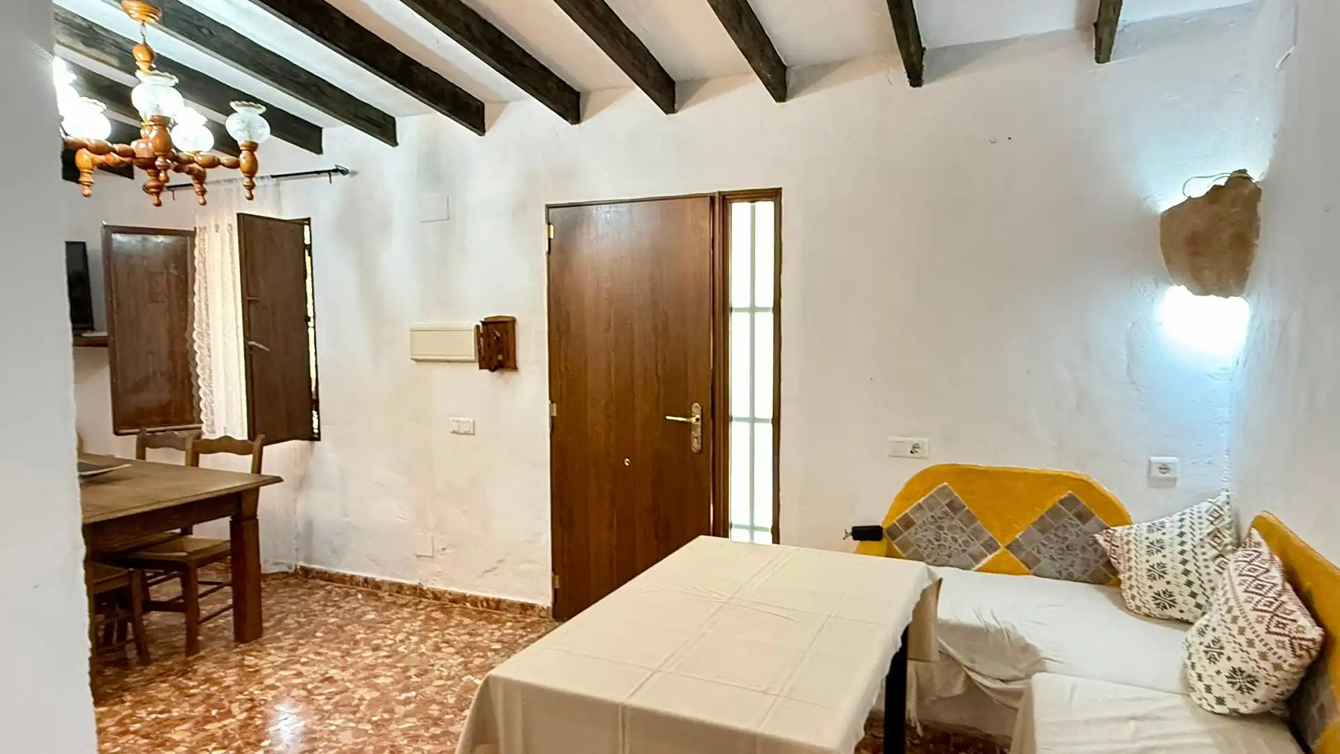Menjador de Casa o xalet en venda en Sedella amb Aire condicionat, Jardí privat i Terrassa