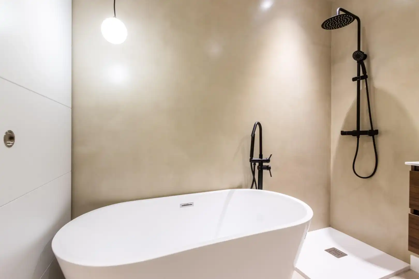 Bathroom of Houses for sale in Sabadell  with Terrace, Storage room and Alarm