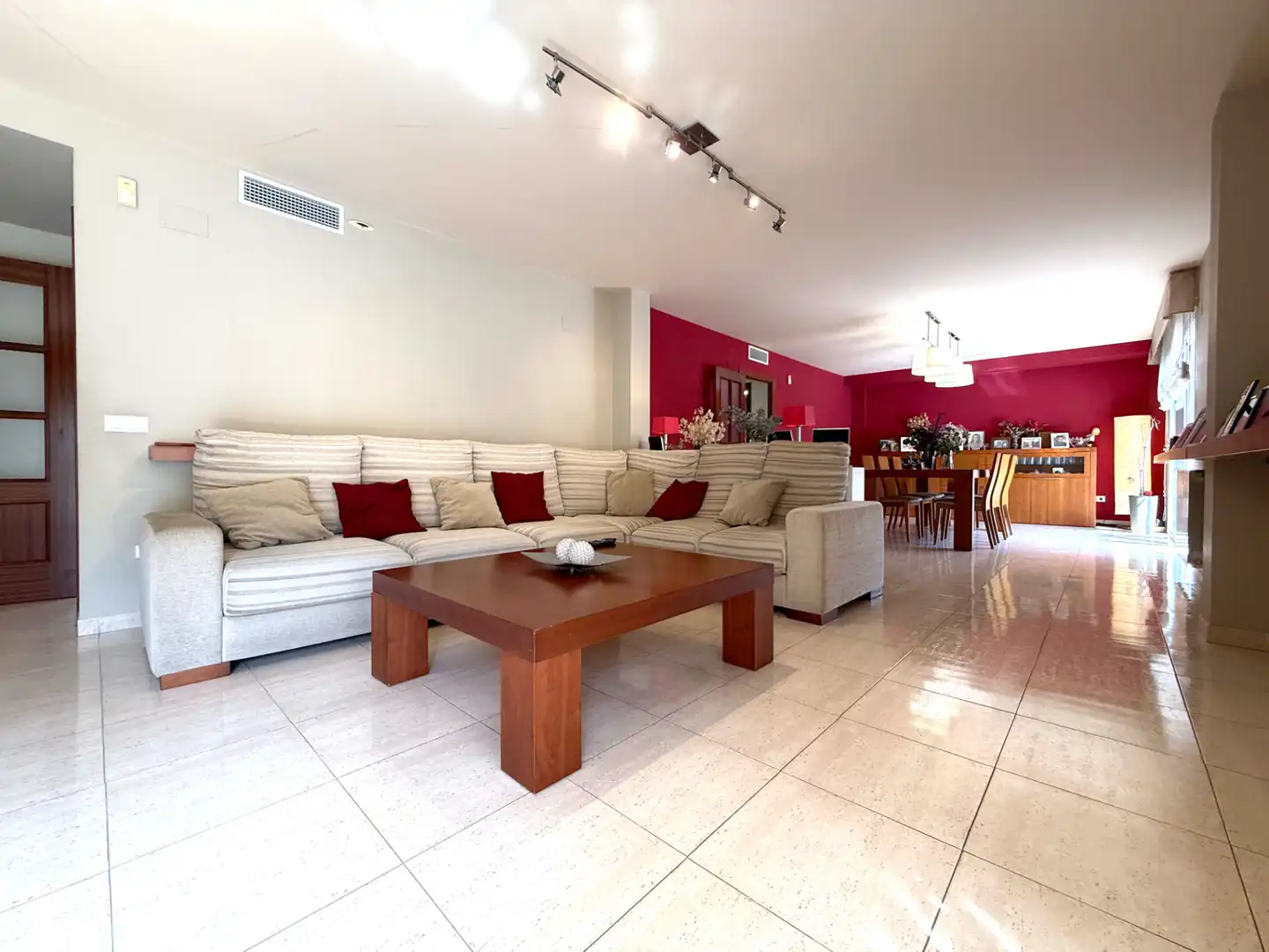 Casa a schiera con terrazza in vendita a Carrer de Vinebre, imagen 20