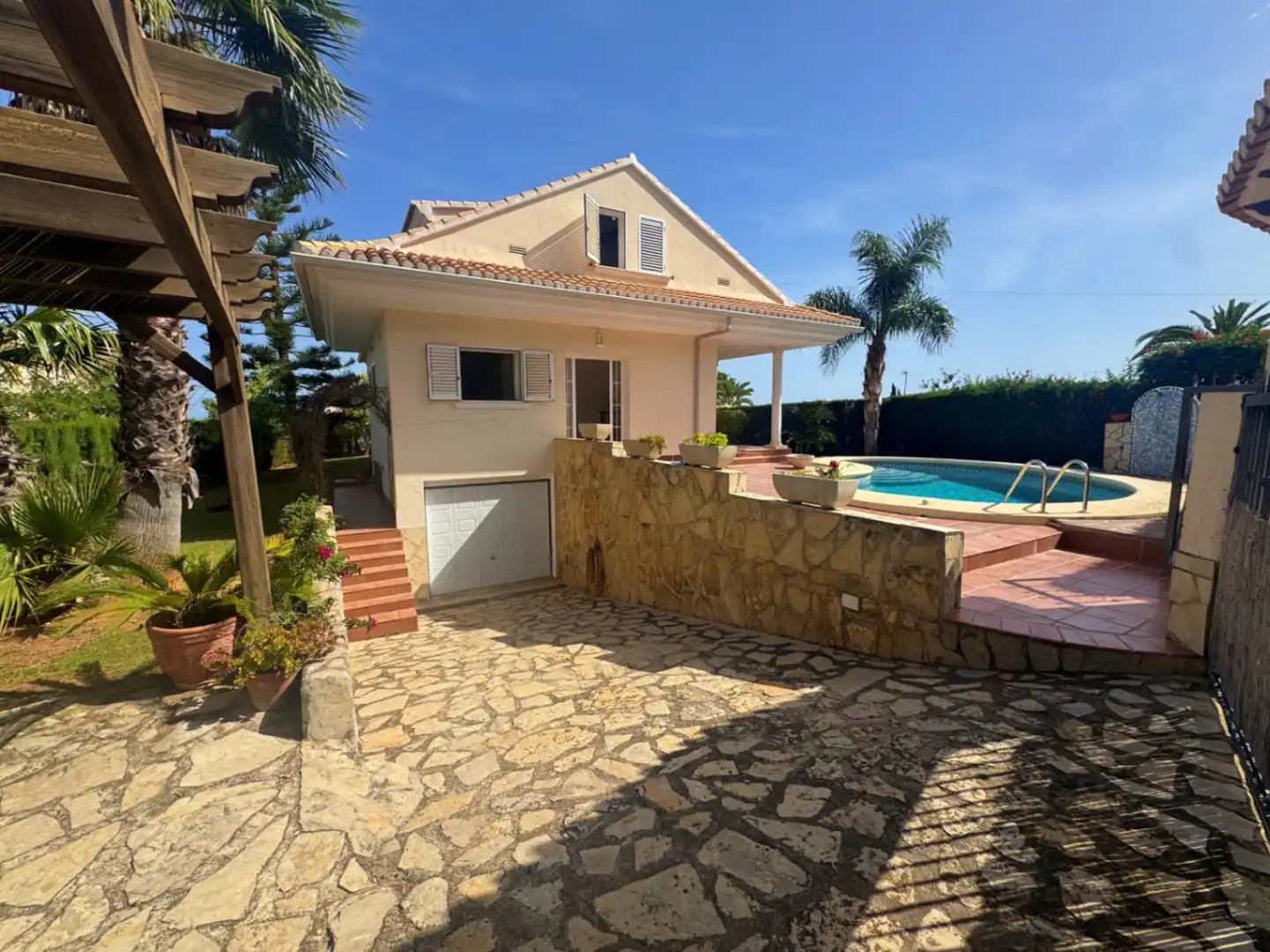 Exterior view of Houses for sale in Dénia  with Air Conditioner, Private garden and Terrace