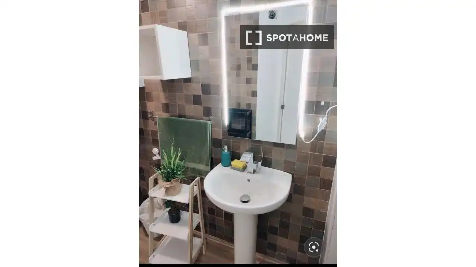 Bathroom of Flat for rent in Daimús  with Air Conditioner, Heating and Furnished