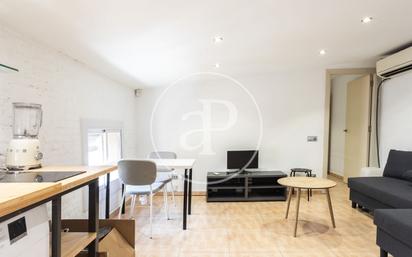 Living room of Flat to rent in  Barcelona Capital  with Air Conditioner, Heating and Furnished