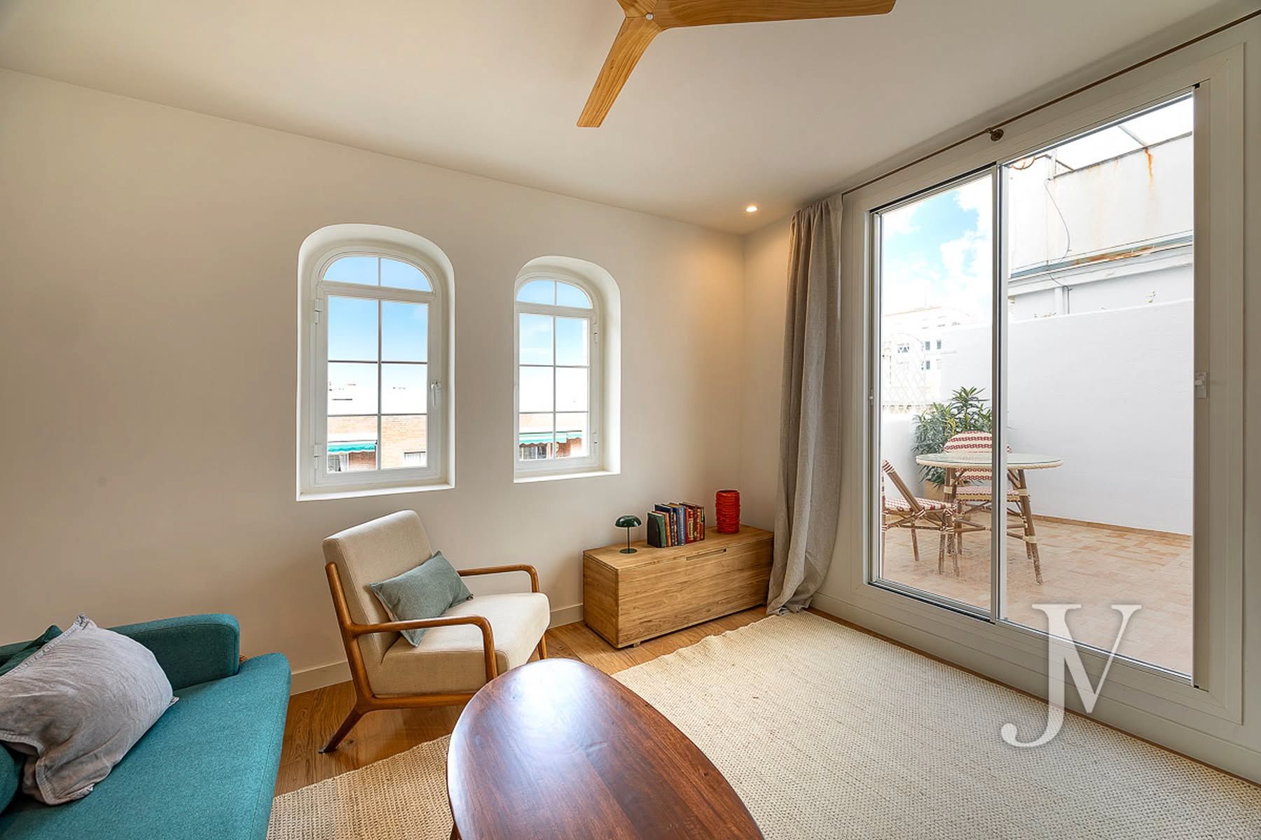 Sala d'estar de Àtic en venda en  Madrid Capital amb Aire condicionat, Calefacció i Terrassa