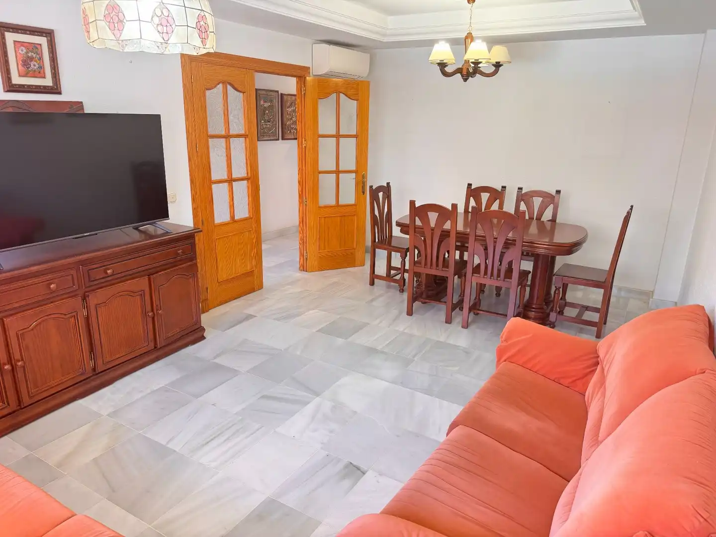 Menjador de Casa adosada en venda en Roquetas de Mar amb Aire condicionat, Terrassa i Traster
