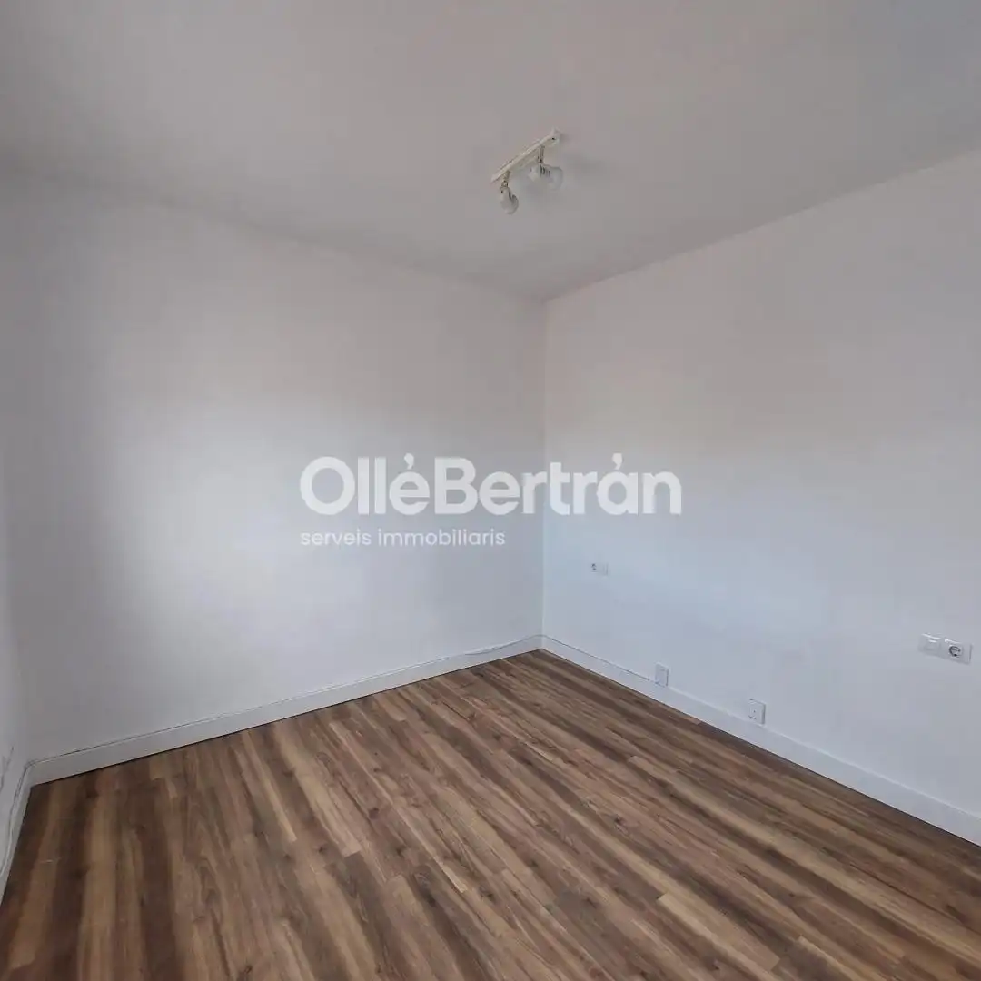 Habitación de Oficina de alquiler en Barcelona