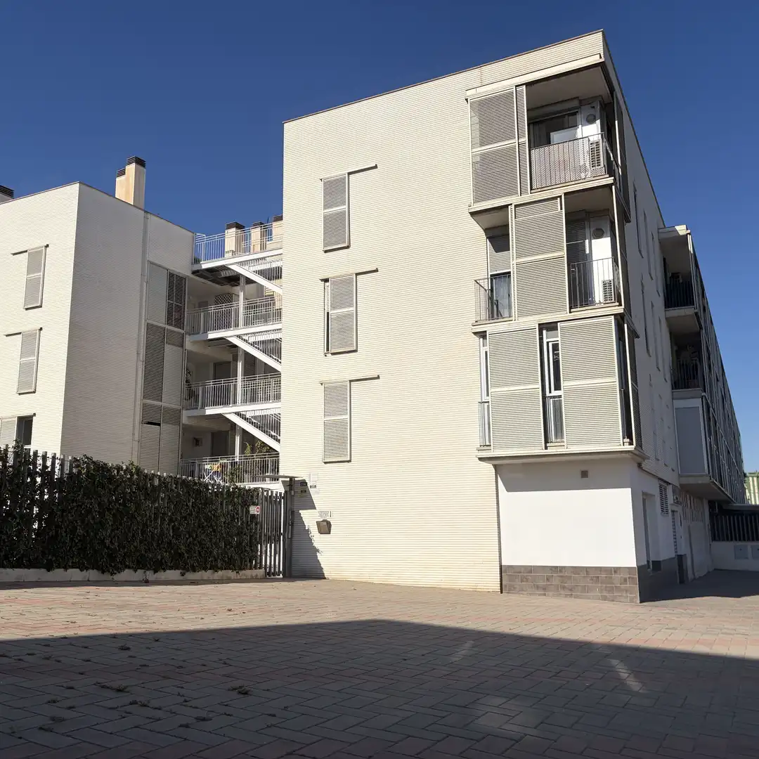 Vista exterior de Pis en venda en Málaga amb Calefacció