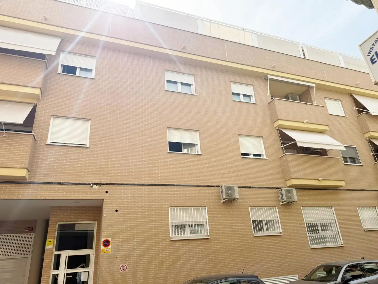 Vista exterior de Apartament en venda en Alicante / Alacant amb Aire condicionat i Terrassa