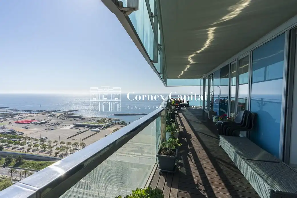 Terrasse von Wohnung zum Verkauf in Barcelona mit Klimaanlage, Heizung und Privatgarten
