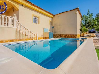 Swimming pool of House or chalet for sale in Montroy  with Air Conditioner, Terrace and Swimming Pool