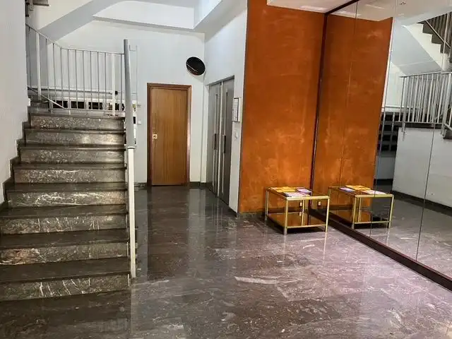 Wohnung zum Verkauf in Zaragoza mit Klimaanlage und Abstellraum