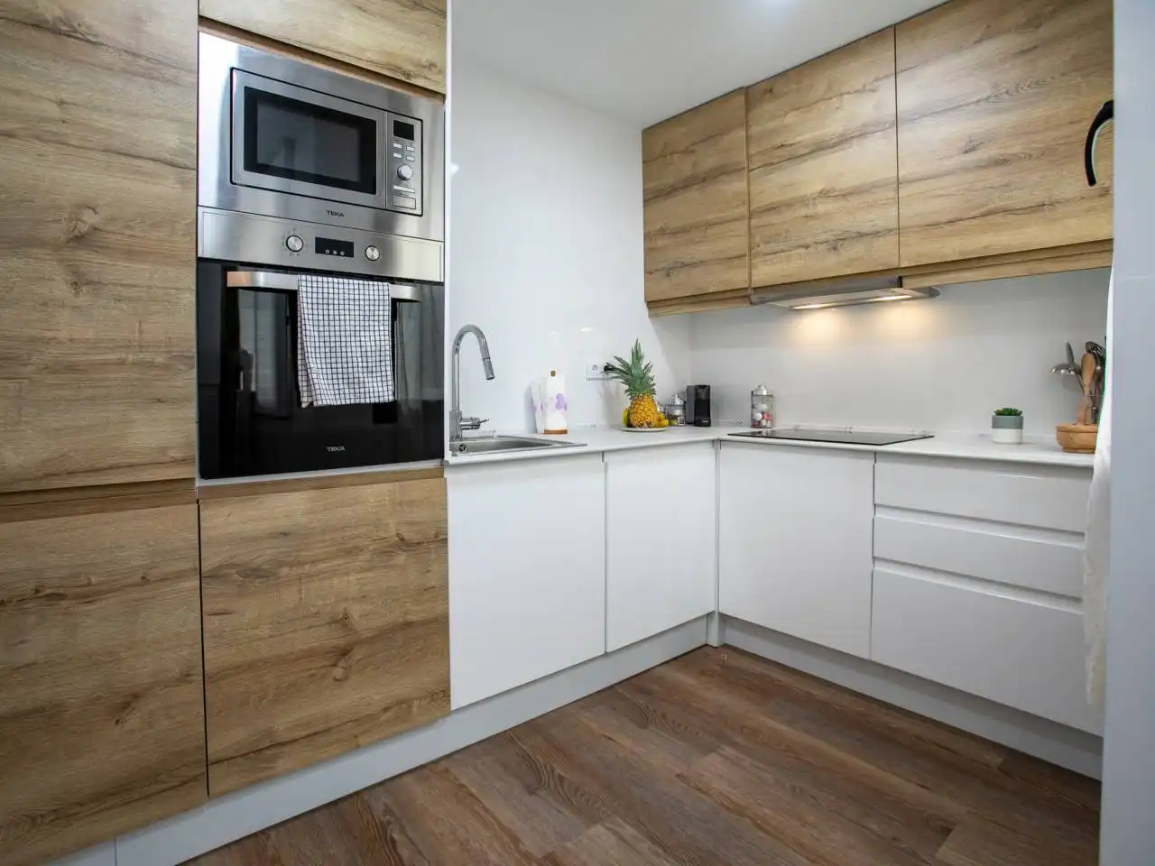 Kitchen of Flat for rent in Rincón de la Victoria  with Air Conditioner, Terrace and Furnished