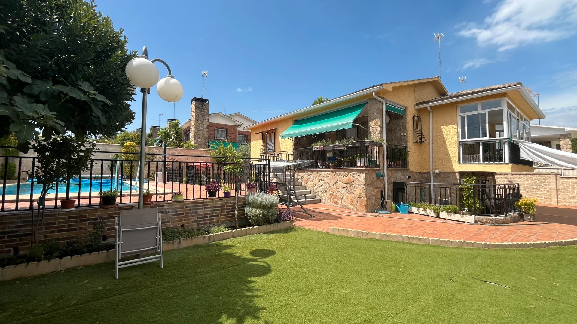 Jardí de Casa o xalet en venda en Aldea del Fresno amb Jardí privat, Terrassa i Piscina