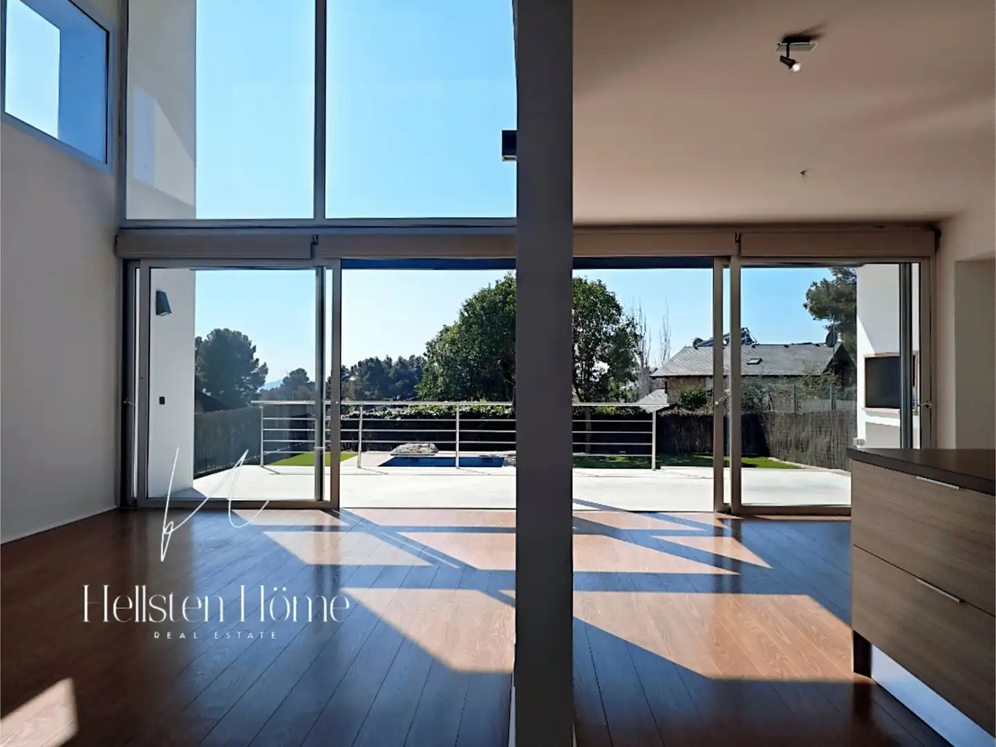 Terrassa de Casa o xalet en venda en Corbera de Llobregat amb Jardí privat, Terrassa i Traster