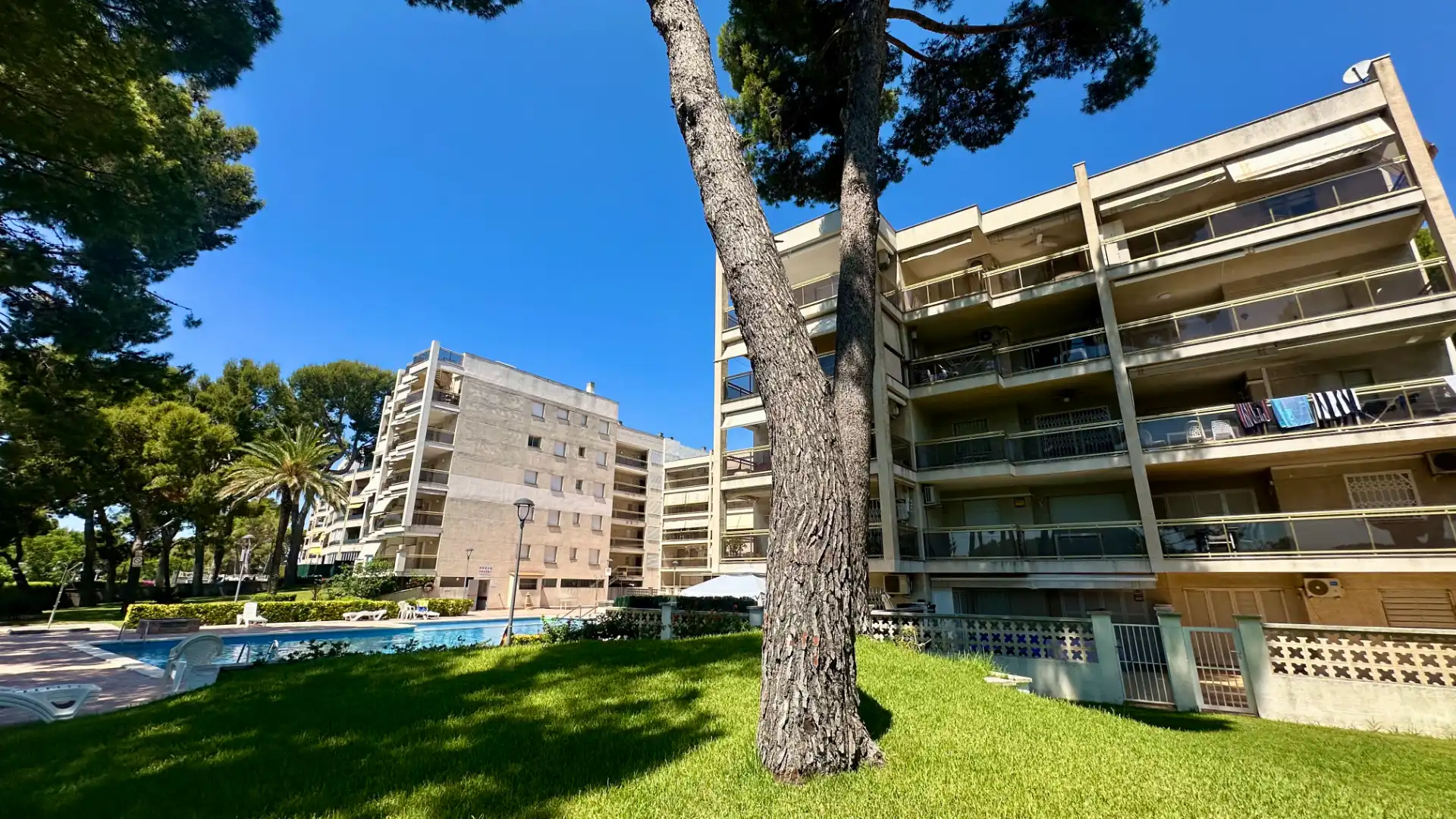 Außenansicht von Dachboden zum Verkauf in Salou mit Klimaanlage, Möbliert und Balkon