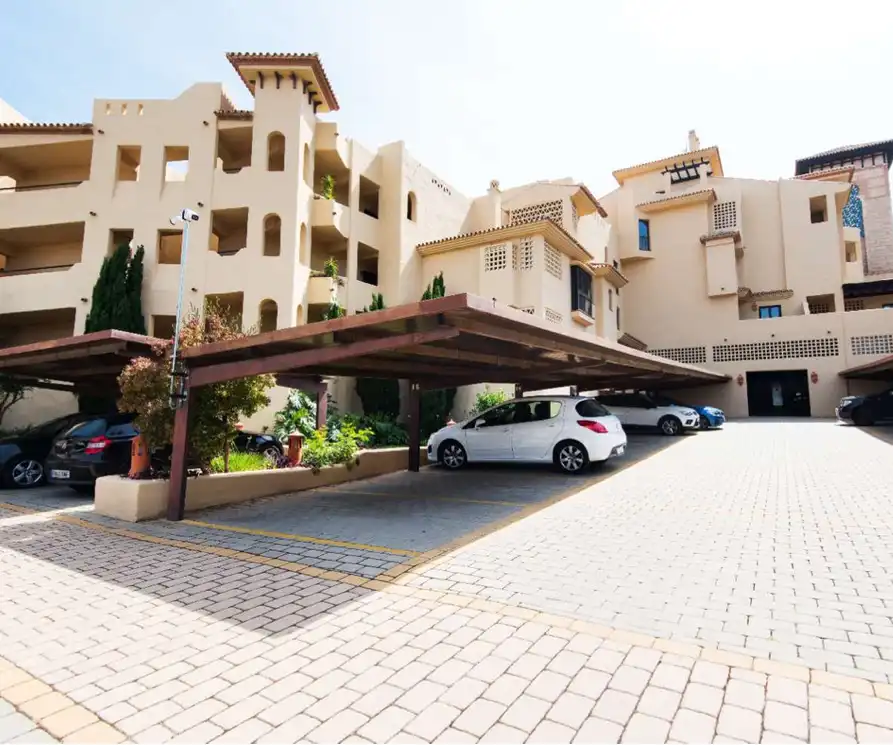 Piso con piscina en venta en Benalmádena pueblo, imagen 3
