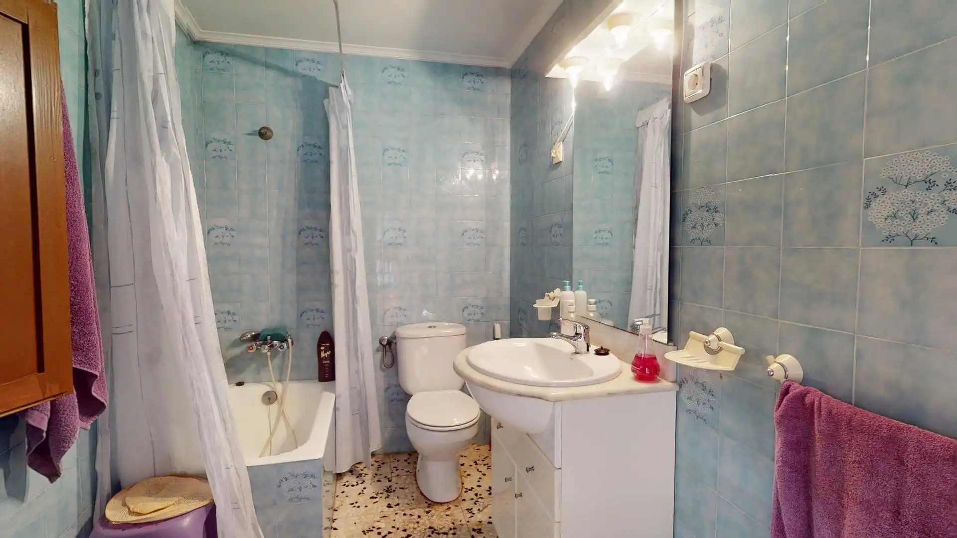Baño de Finca rústica en venta en Lumpiaque con Calefacción, Terraza y Amueblado