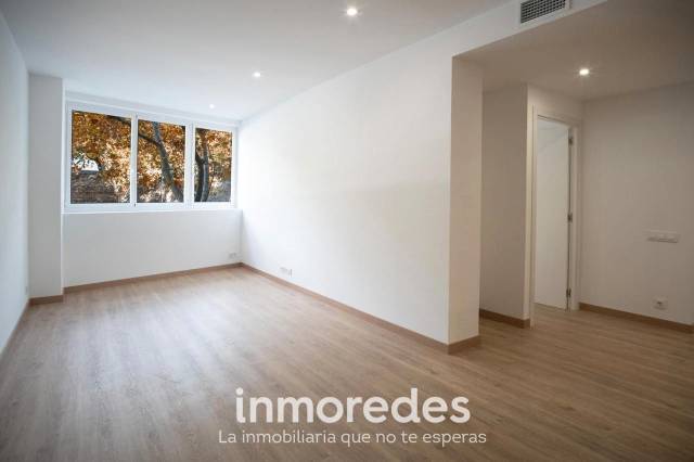 Piso en Venta en Avinguda del Paral·lel en El Poble Sec - Parc de Montjuïc