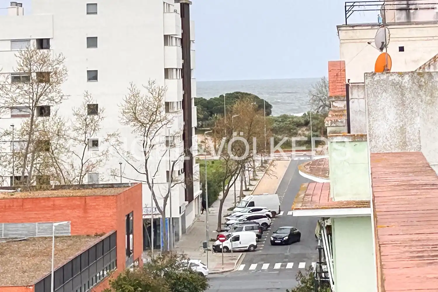 Außenansicht von Wohnung zum Verkauf in Isla Cristina mit Klimaanlage, Heizung und Terrasse
