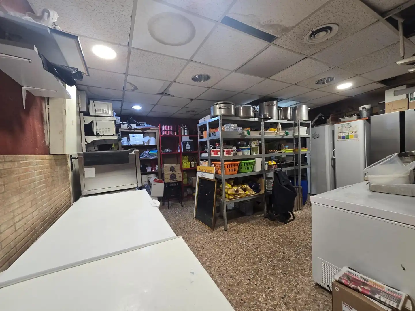 Cocina de Local de alquiler en Arenys de Mar con Aire acondicionado