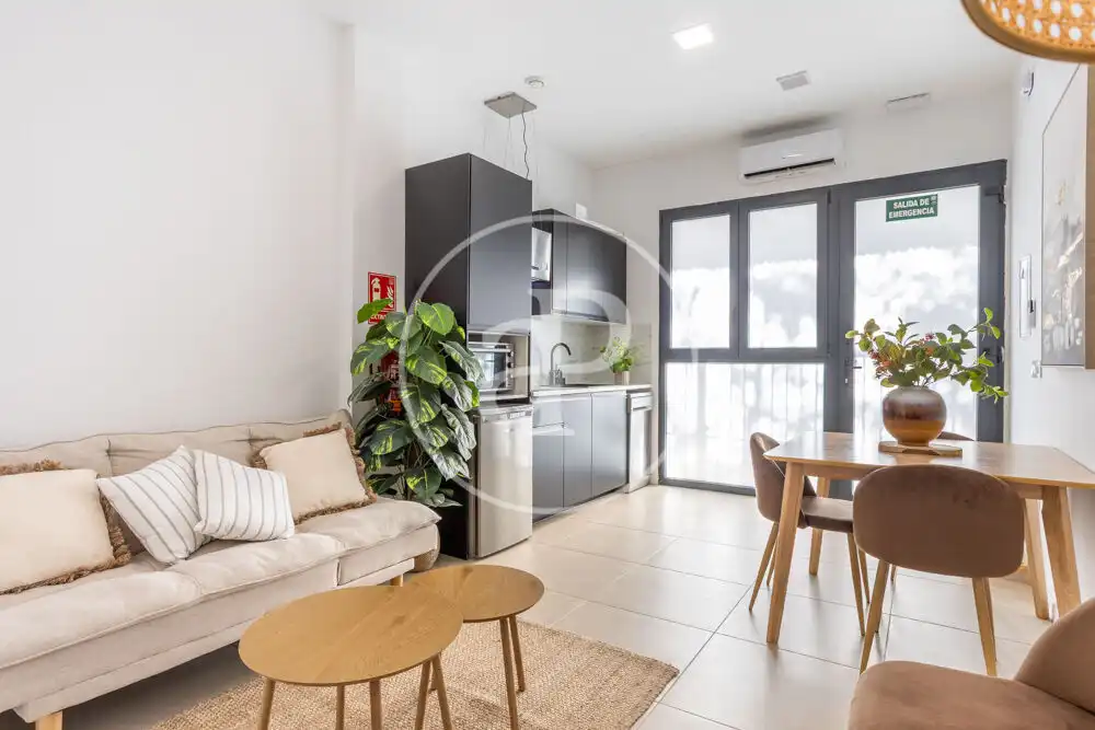 Vista exterior de Loft de lloguer en Valencia amb Aire condicionat i Moblat