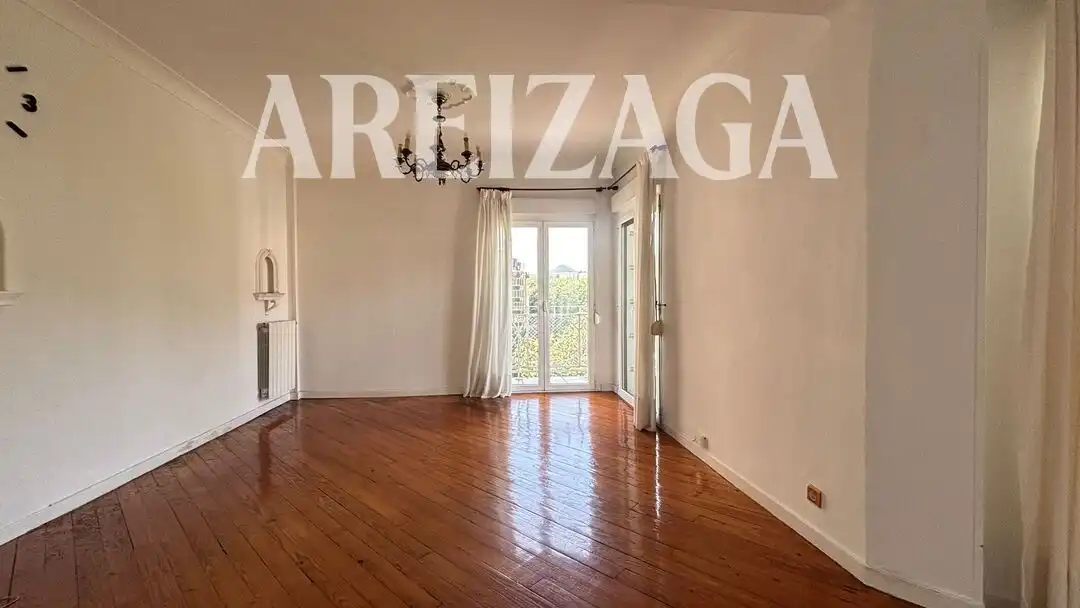 Bedroom of Flat for rent in Donostia - San Sebastián   with Heating, Terrace and Oven