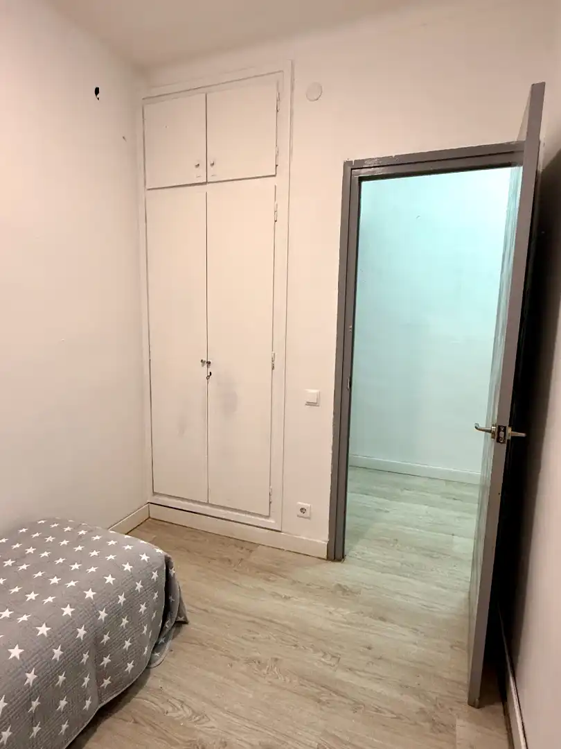 Schlafzimmer von Wohnung zum Verkauf in Barcelona mit Parkett und Alarm