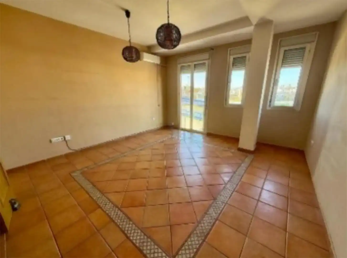 Dúplex en venda en Dos Hermanas amb Balcó