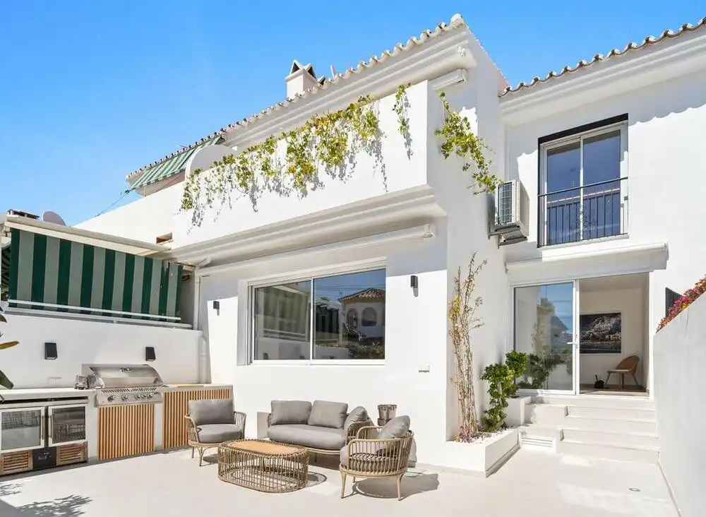Terrace of Detached homes for sale in Marbella  with Air Conditioner, Private garden and Terrace