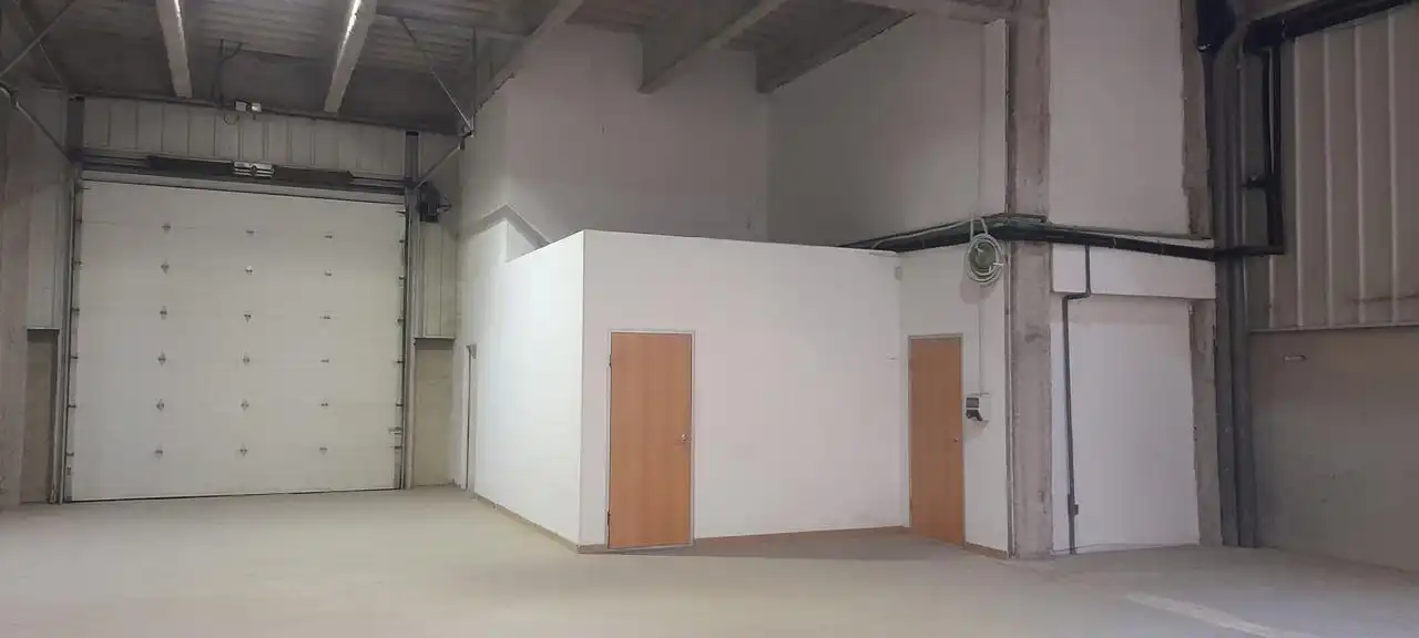 Fabrikhallen zur Miete in Lleida